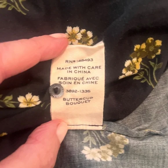 Doen Henri Top in Buttercup Bouquet - Medium - Picture 6 of 12